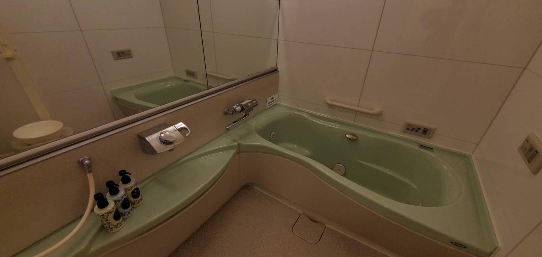 Hotel Golf Tsunashima (Adults Only) Yokohama  Ngoại thất bức ảnh